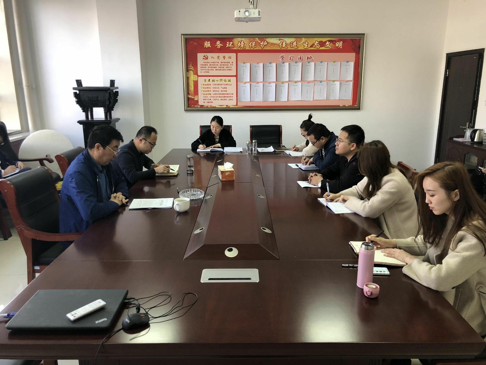 QQ图片20180323111948 - 全能看图王_爱奇艺.jpg